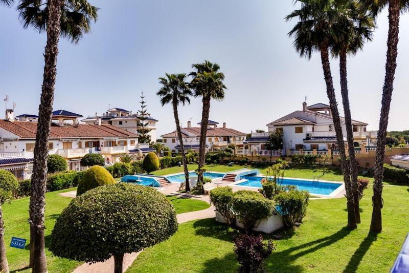 Apartamento Cerca De La Playa La Mata La Mata  Extérieur photo